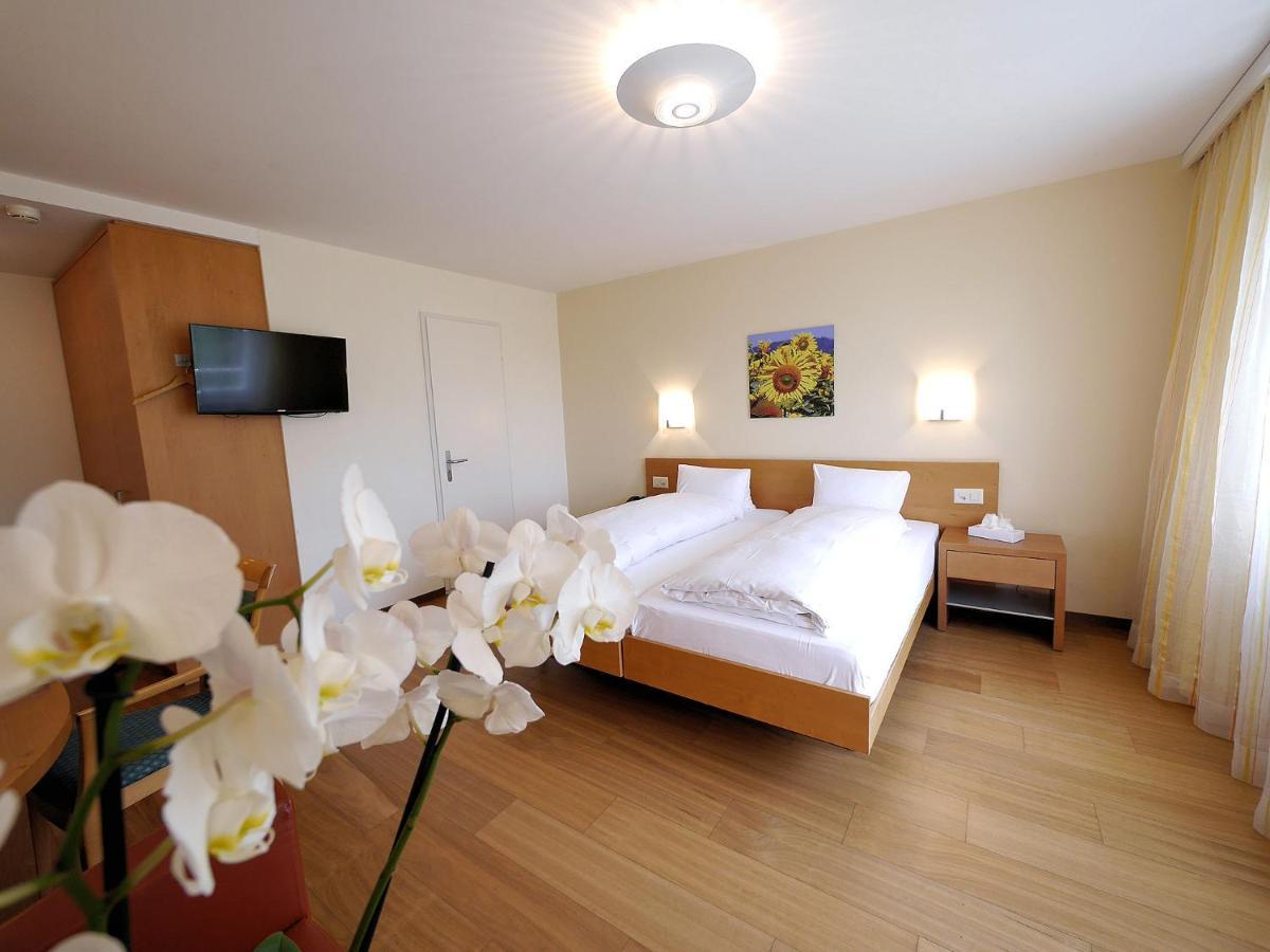 Hotel Restaurant Eichberg Seengen Bagian luar foto