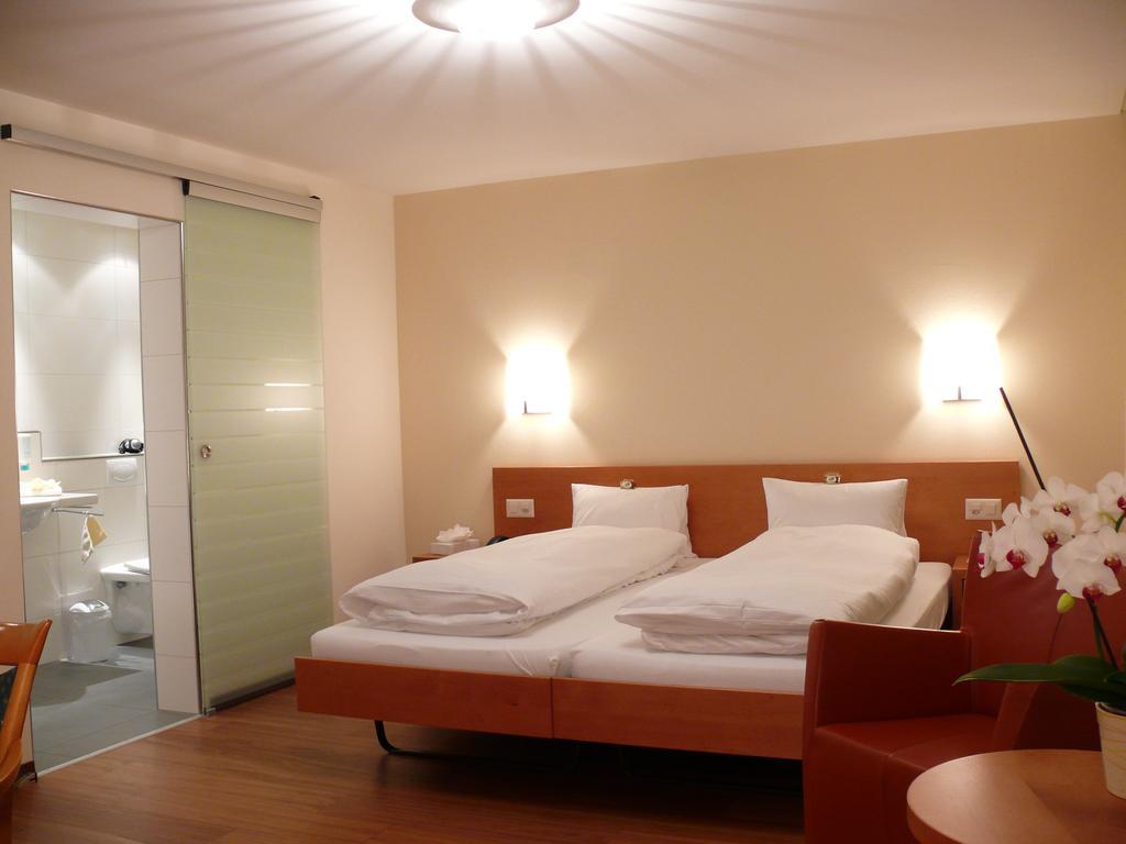 Hotel Restaurant Eichberg Seengen Bagian luar foto